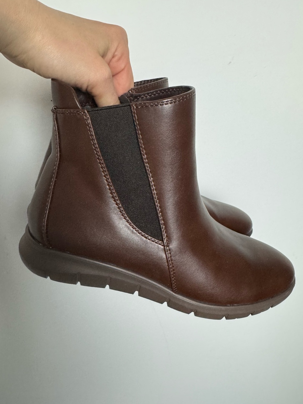 Cliffs Chelsea boots chocolate brown like new